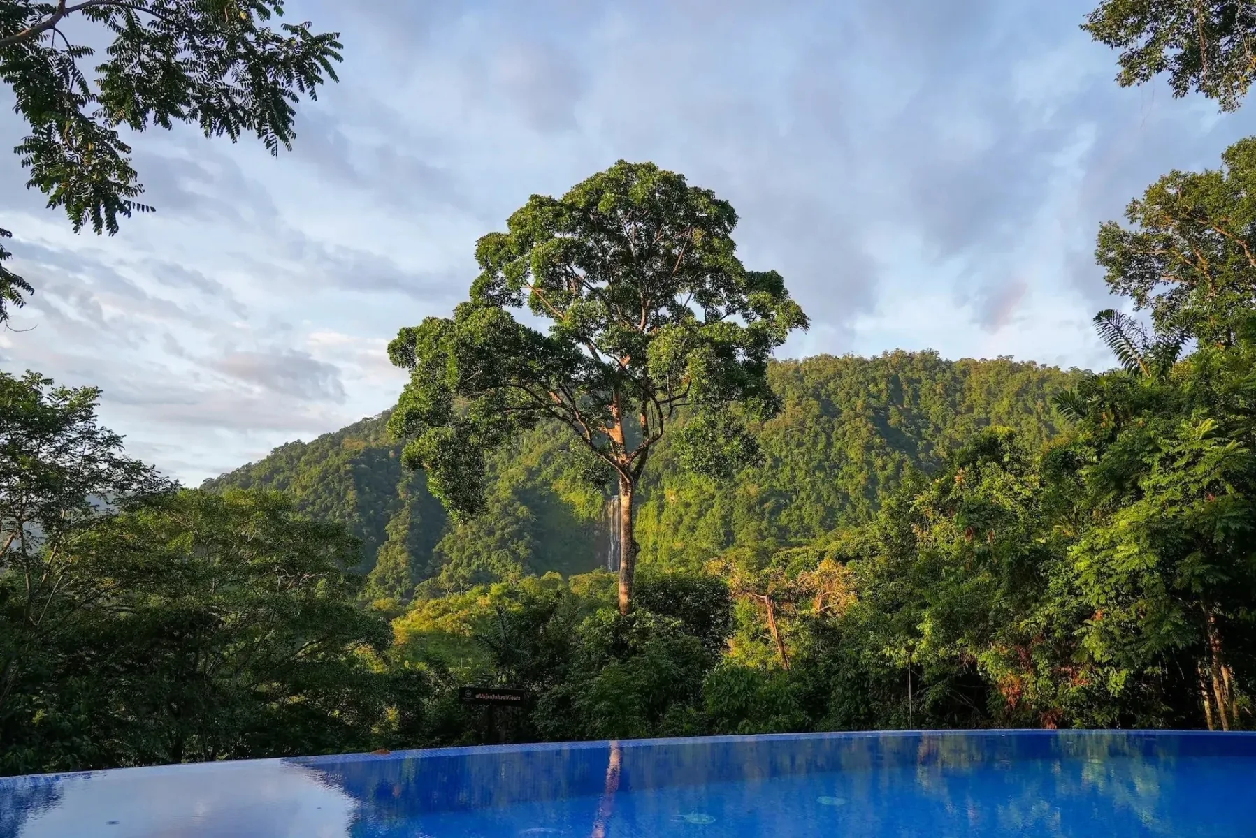 View across the green hills of Costa Rica’s Diamante Valley